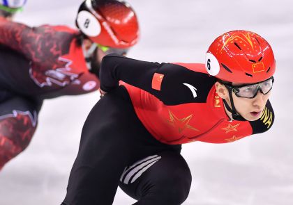 平昌冬奥会短道速滑男子1000米预赛  中国选手武大靖晋级