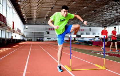 110米栏国手谢文骏在沪备战雅加达亚运会