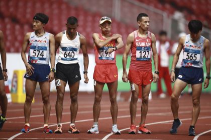雅加达亚运会男子马拉松比赛开跑 多布杰获得铜牌