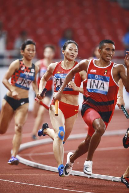 中国队获亚运会田径4×400米混合跑第四名