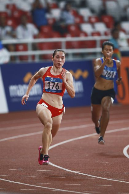 王庆铃位列亚运会田径女子七项全能200米跑第一