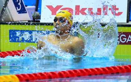 国际泳联世锦赛男子100米仰泳预赛 徐嘉余小组头名晋级半决赛