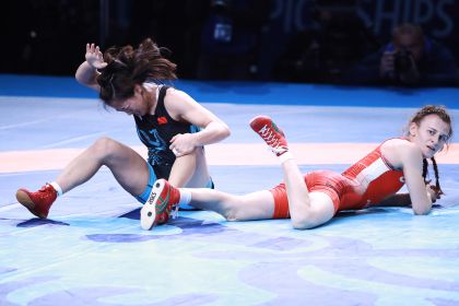 摔跤世锦赛女子50公斤级 孙亚楠铜牌赛憾负对手