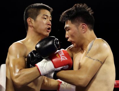 拳力联盟第五季常规赛首日 四回合次中量级李猛战胜邱凯杰