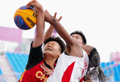 东京奥运会女子三人篮球分组循环赛 中国15比12胜日本