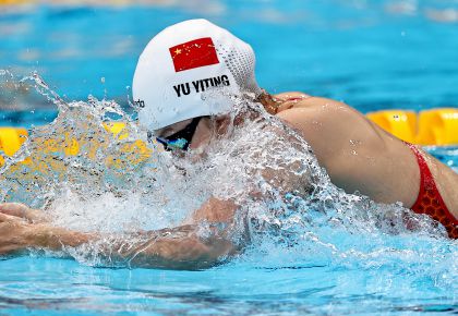 东京奥运会女子200米混合泳半决赛 余依婷晋级