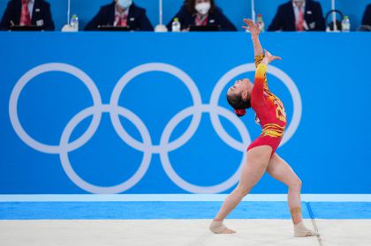 东京奥运会体操女子团体决赛 中国队名列第七名