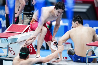 东京奥运会游泳男子4x100米混合泳接力决赛 中国队被判犯规