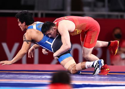 东京奥运会摔跤男子自由式86公斤级八分之一决赛 林祖沈晋级八强