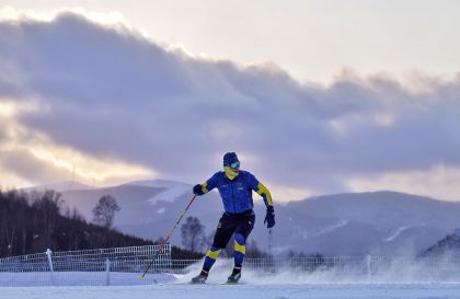 北京冬奥会冬季两项选手在张家口赛区训练