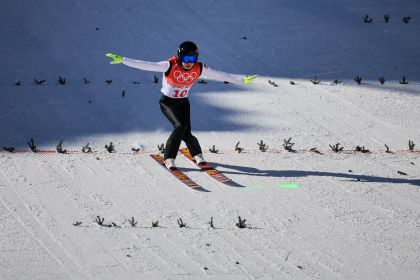 宋祺武出战跳台滑雪男子标准台资格赛