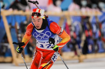 中国队出战北京冬奥会冬季两项混合接力赛