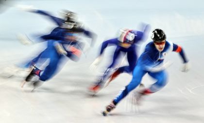 北京冬奥会短道速滑男子500米半决赛场景