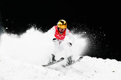贾宗洋晋级冬奥会自由式滑雪男子空中技巧决赛