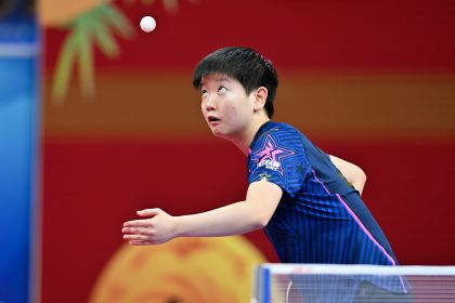 乒乓球世团赛女子1/8决赛 中国队3比0脆胜匈牙利队