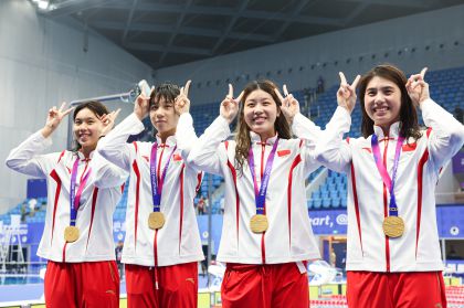 杭州亚运会游泳女子4x100米自由泳接力决赛 中国队夺冠