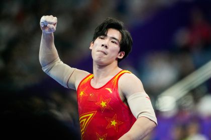 杭州亚运会竞技体操男子个人全能决赛 张博恒夺冠