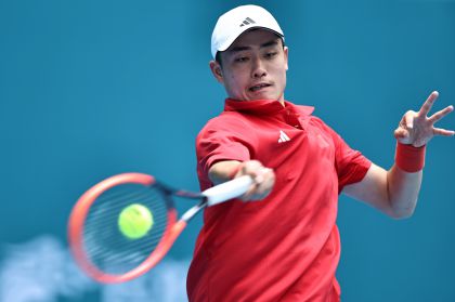 杭州亚运会网球男子单打第三轮 吴易昺无缘晋级
