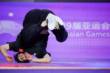 杭州亚运会男子霹雳舞铜牌赛 亓祥宇摘铜