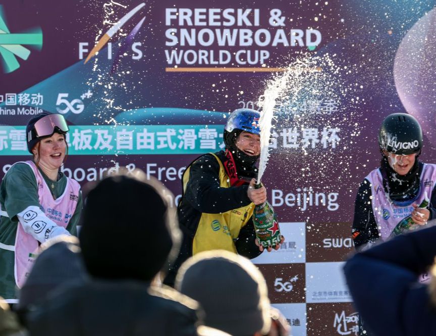 国际雪联单板及自由式滑雪大跳台世界杯自由式滑雪女子组决赛赛况