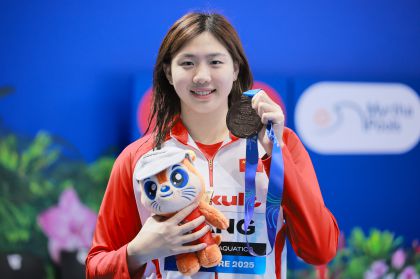 世界游泳锦标赛游泳女子100米蛙泳决赛 唐钱婷夺得铜牌