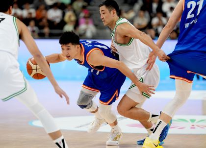 十五运会篮球男子成年组铜牌战 四川队获得第三名