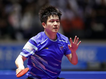 十五运会乒乓球男子单打1/4决赛 上海队樊振东4比0胜浙江队孙正