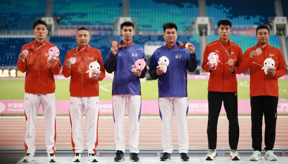 十五运会田径男子400米栏决赛 福建队龚德滨获得冠军