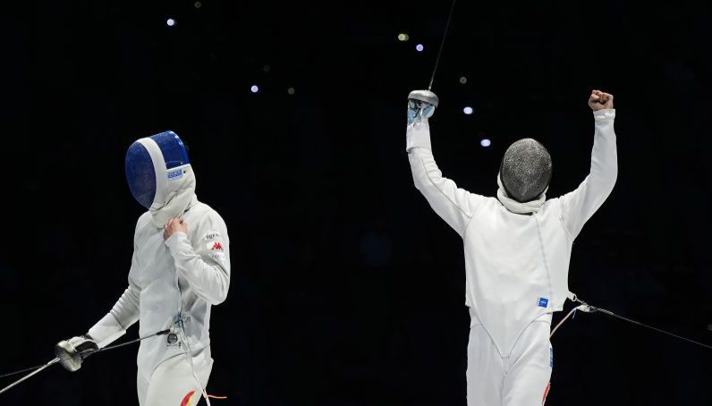 十五运男子重剑决赛 安徽选手俞乐凡夺冠