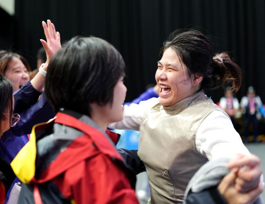 十五运女子花剑决赛 福建选手黄芊芊夺冠