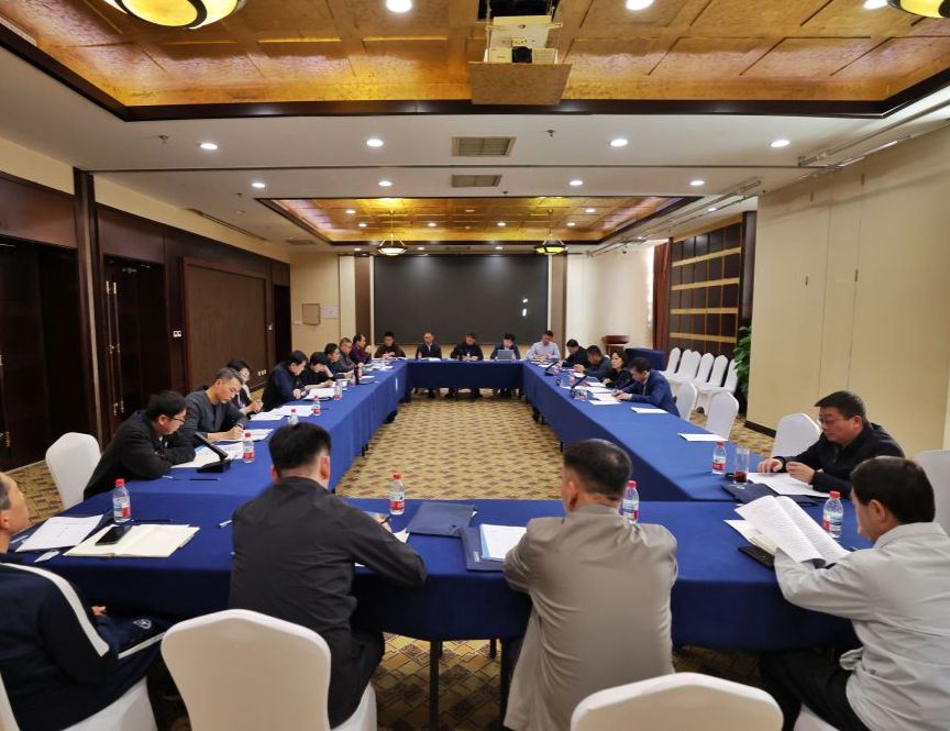 中国青少年足球联赛赛事工作会议进行小组讨论