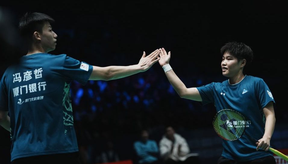 2025-2026羽超联赛总决赛冠亚军决赛 厦门银行获得冠军