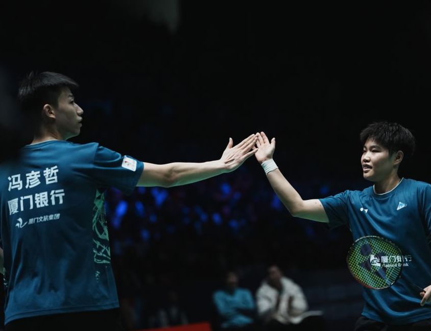 2025-2026羽超联赛总决赛冠亚军决赛 厦门银行获得冠军