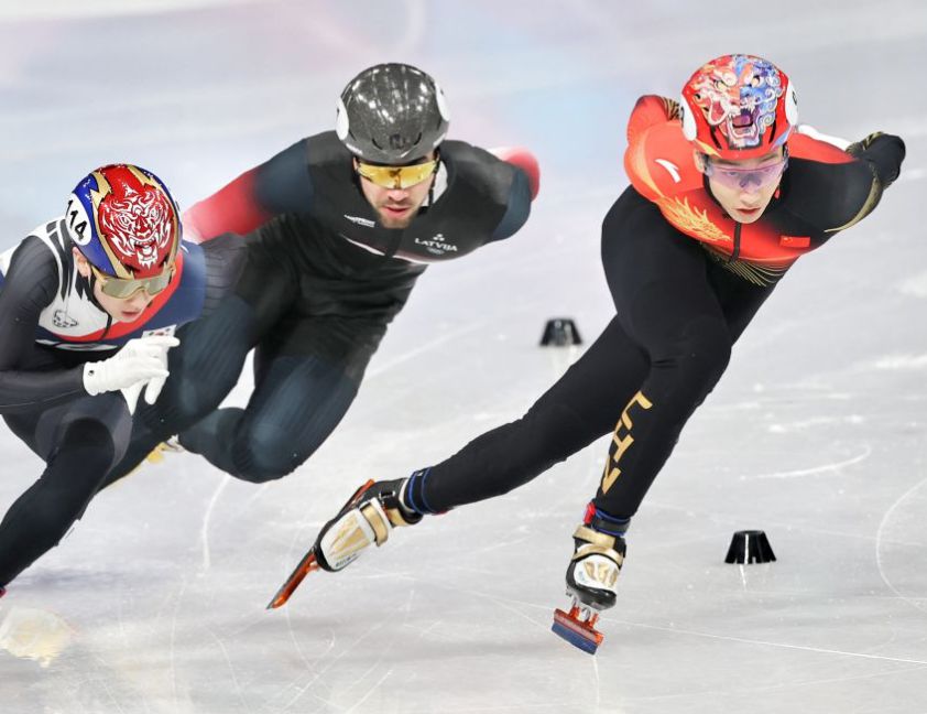 米兰冬奥会短道速滑男子1000米半决赛 孙龙晋级决赛