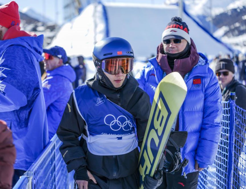 米兰冬奥会单板滑雪男子坡面障碍技巧预赛 苏翊鸣晋级决赛