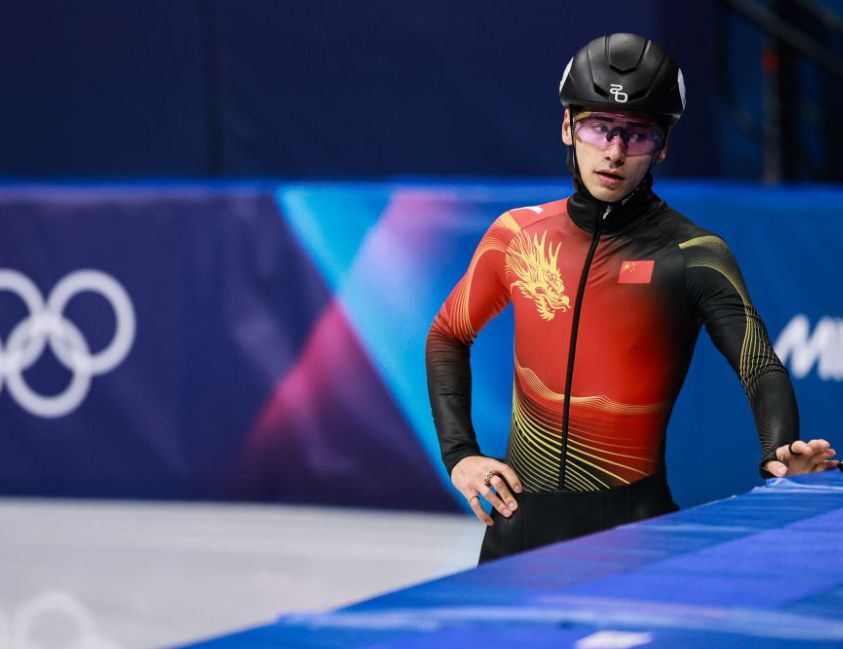 米兰冬奥会短道速滑男子500米B组决赛 刘少昂第一