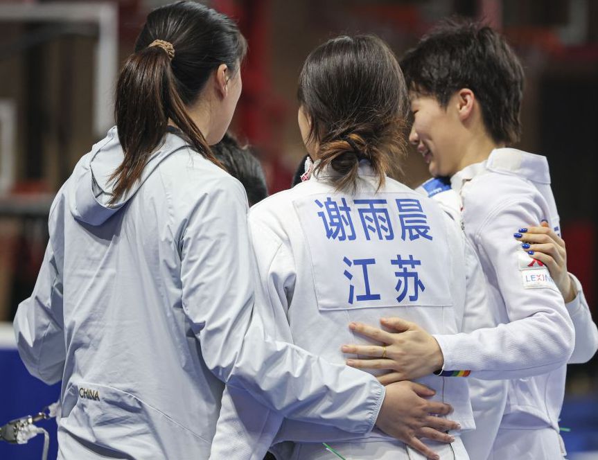 全国击剑冠军赛分站赛女子重剑成年组团体决赛 江苏一队获得冠军