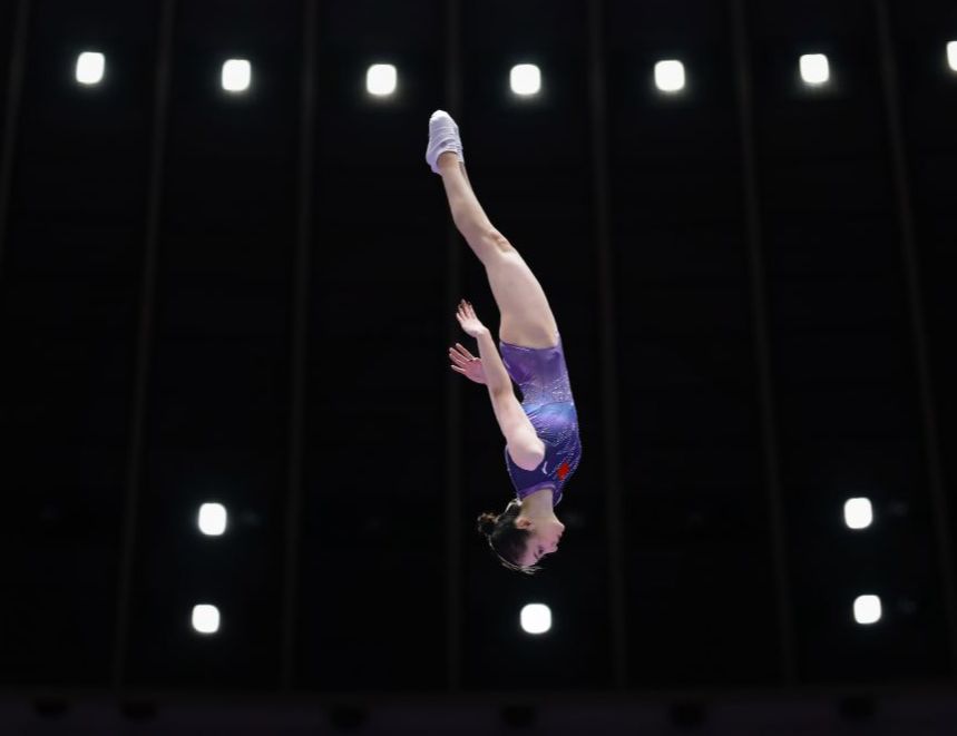 爱知-名古屋亚运会蹦床女子网上个人  邱铮摘铜朱雪莹失误名列第八