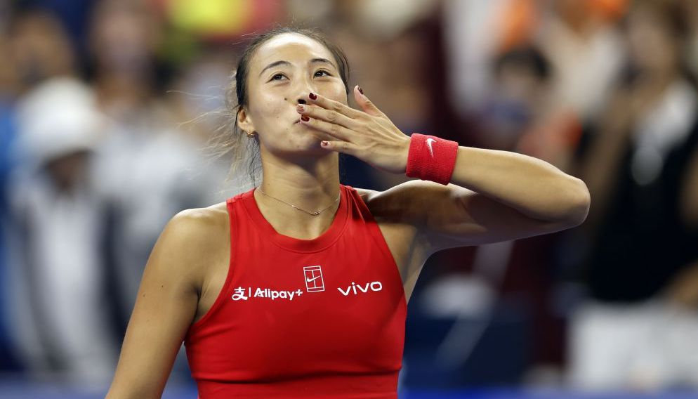 中国网球公开赛女单半决赛  郑钦文2比0战胜梅尔滕斯