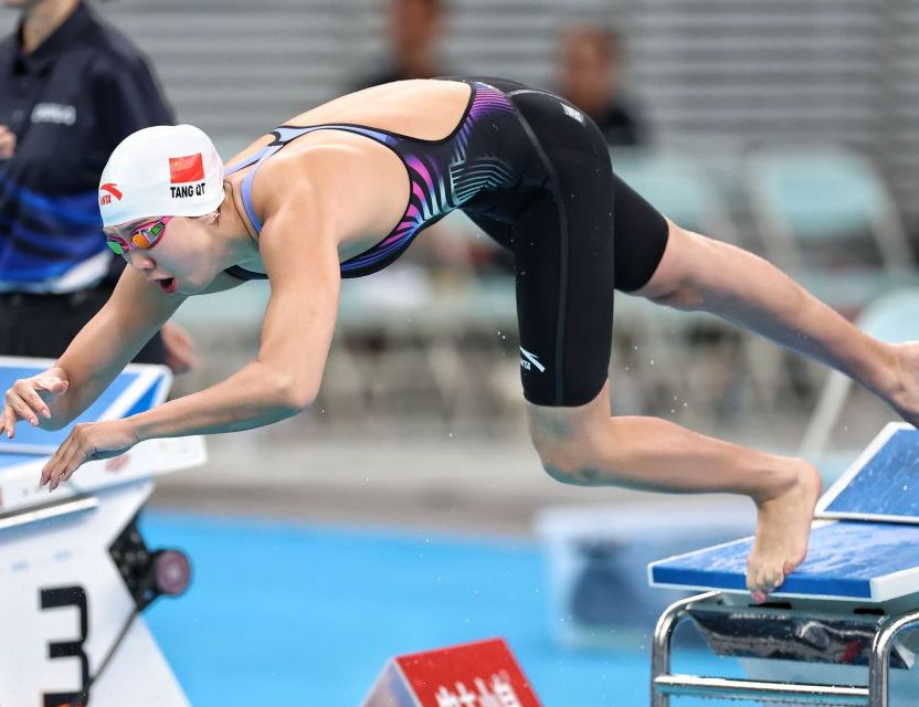 全国游泳锦标赛女子50米蛙泳决赛 唐钱婷获得冠军