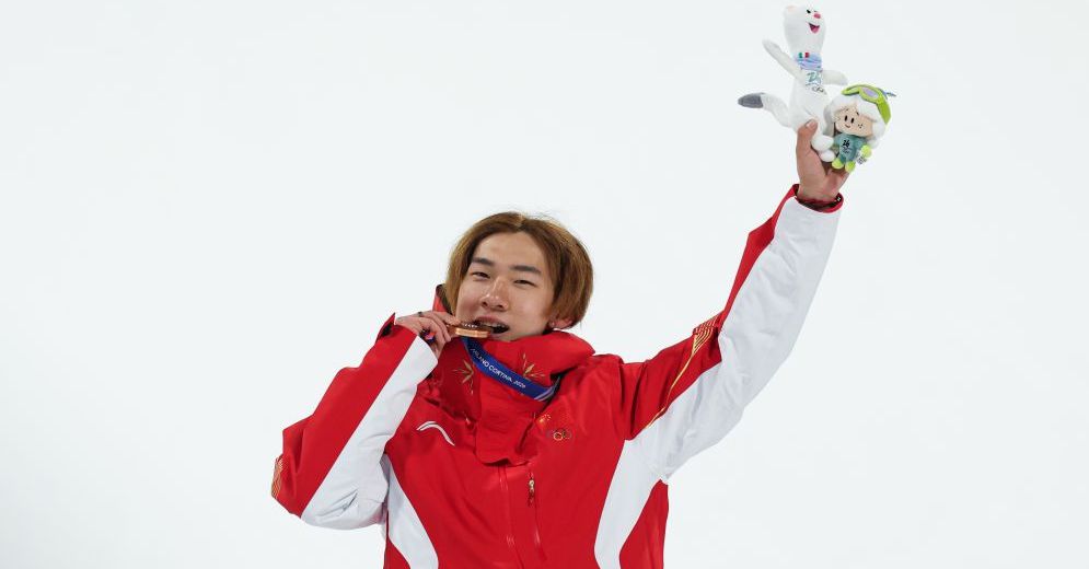 图为苏翊鸣在参加颁奖仪式。
（中国体育图片 安灵均 摄）