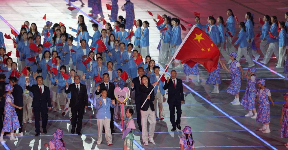 图为中国代表团入场景象。（中国体育图片 魏征 摄）